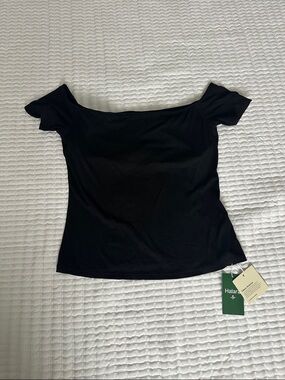 HALARA Black Off-Shoulder Crop Top Large